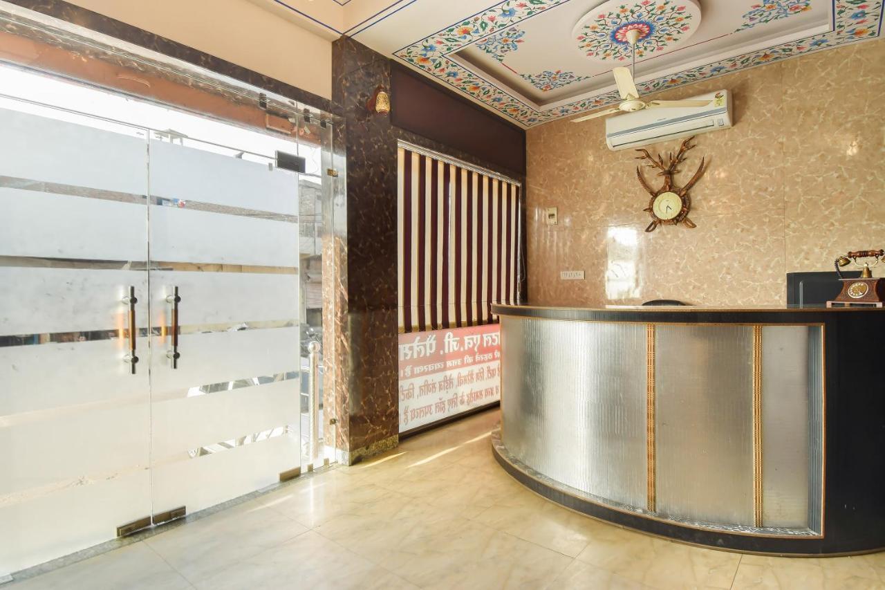 Oyo 11389 Hotel Ng Palace Dźajpur Zewnętrze zdjęcie