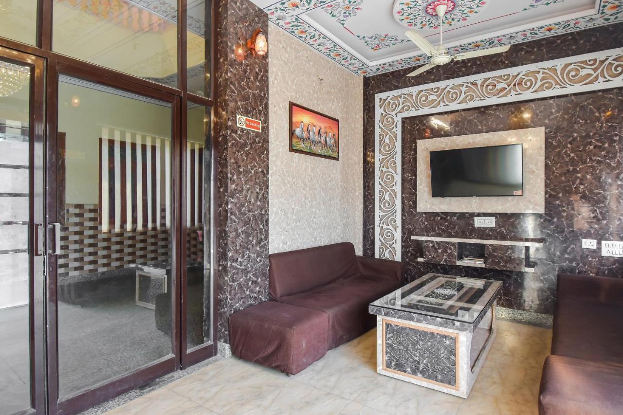 Oyo 11389 Hotel Ng Palace Dźajpur Zewnętrze zdjęcie