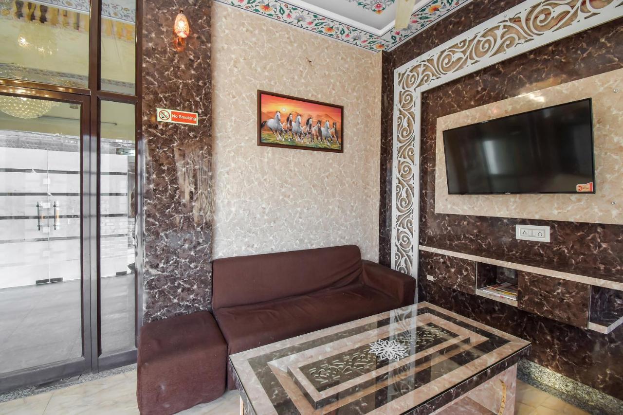 Oyo 11389 Hotel Ng Palace Dźajpur Zewnętrze zdjęcie