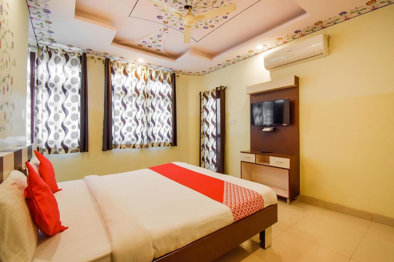 Oyo 11389 Hotel Ng Palace Dźajpur Zewnętrze zdjęcie