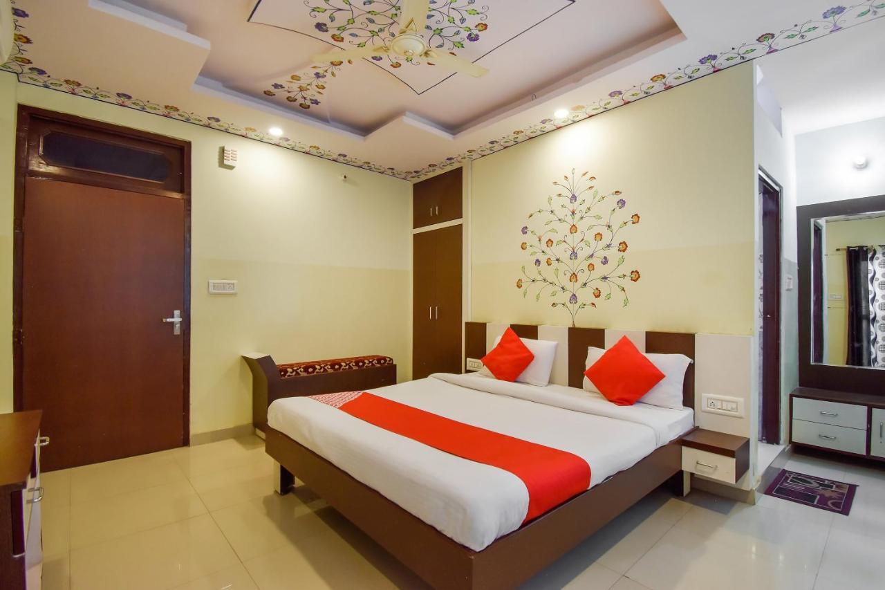 Oyo 11389 Hotel Ng Palace Dźajpur Zewnętrze zdjęcie
