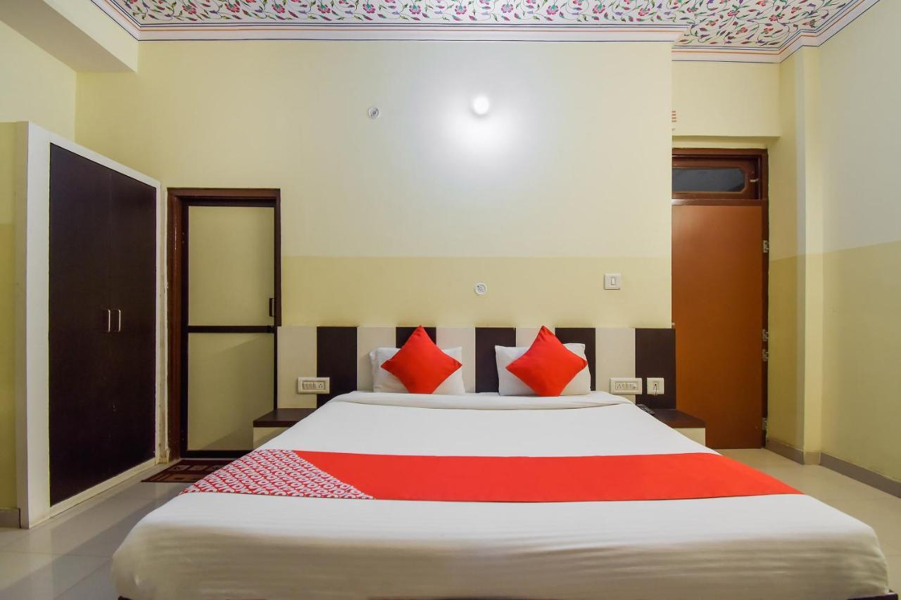 Oyo 11389 Hotel Ng Palace Dźajpur Zewnętrze zdjęcie