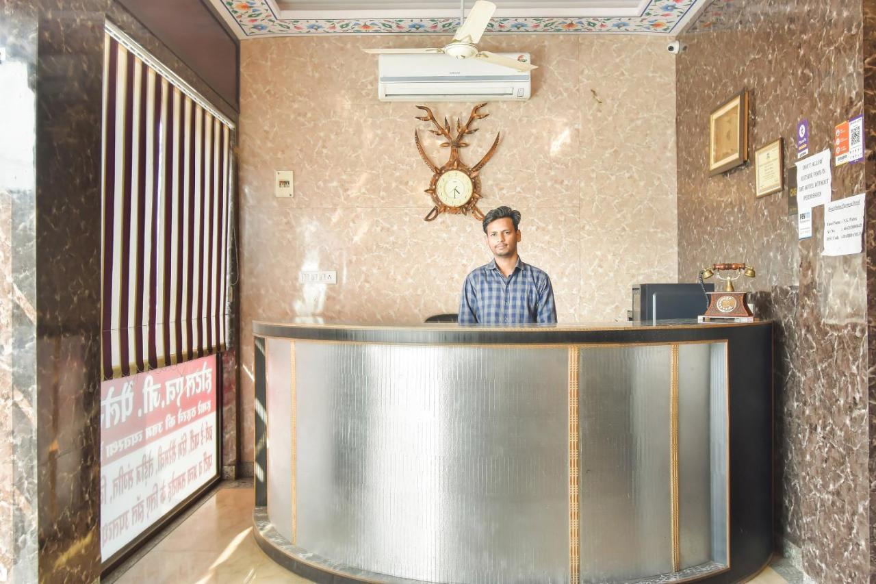 Oyo 11389 Hotel Ng Palace Dźajpur Zewnętrze zdjęcie