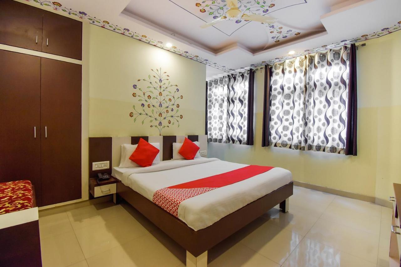 Oyo 11389 Hotel Ng Palace Dźajpur Zewnętrze zdjęcie